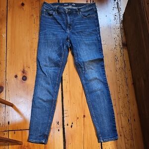 Old Navy Blue Skinny Jeans with Tapered Fit